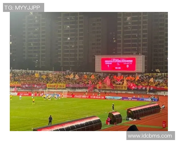 成都足球队在钻石联赛积分榜上以99分稳居第一名展现强劲实力 成都足球队在钻石联赛积分榜上以99分稳居第一名展现强劲实力