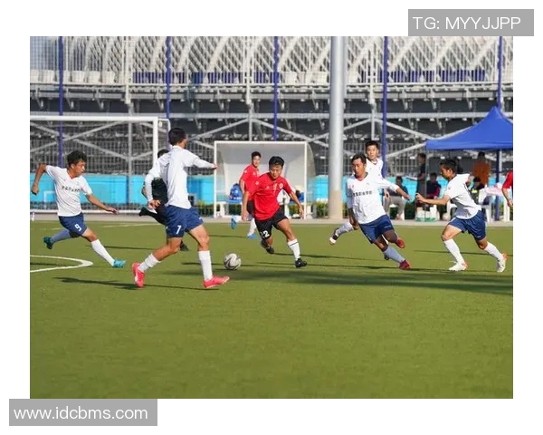 探索湖北咸宁的足球明星及其在中国足球界的影响力与成就 探索湖北咸宁的足球明星及其在中国足球界的影响力与成就